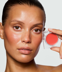 CORAL TOUCH BLUSH BALM