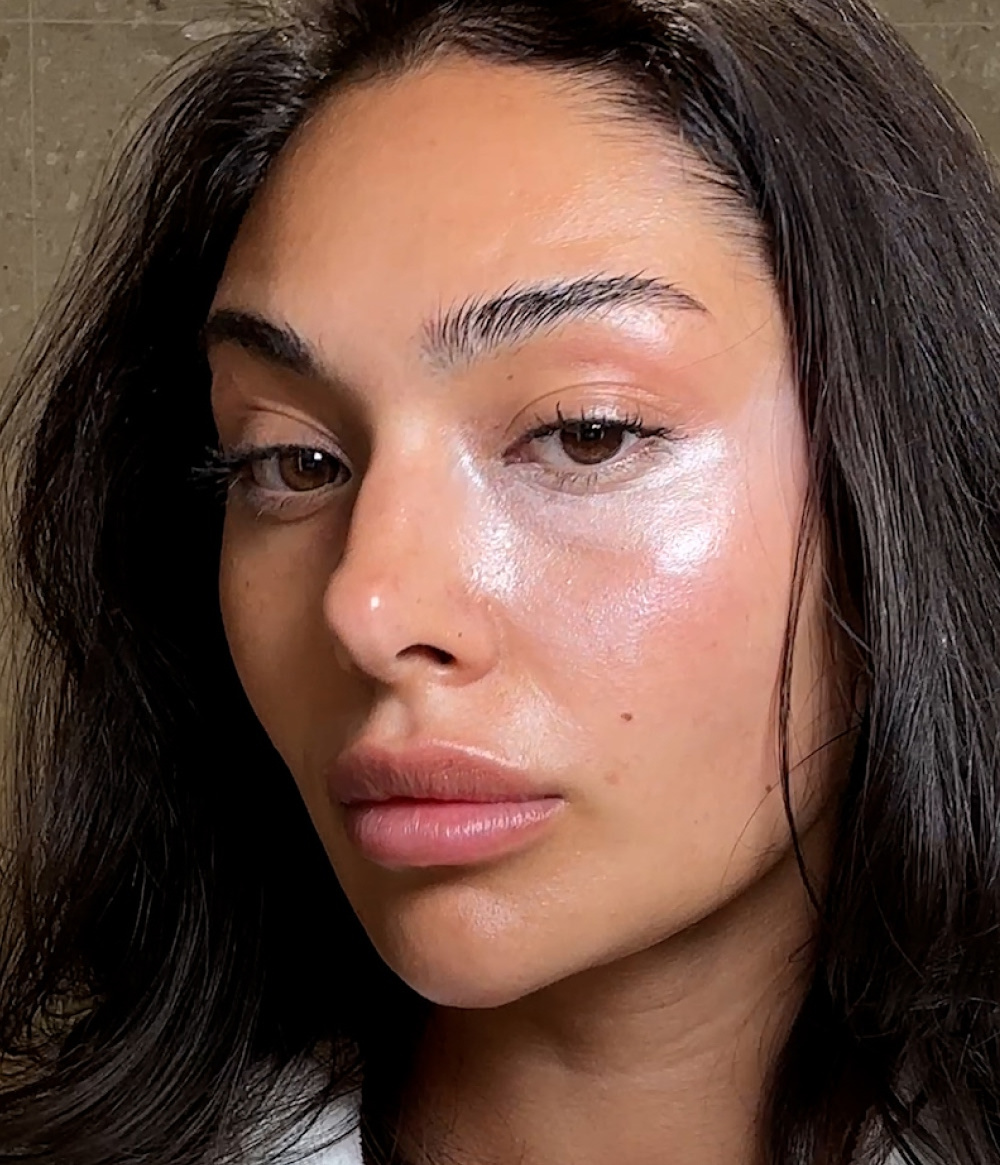 WAKE ME UP CREAM - LIGHT TO MEDIUM