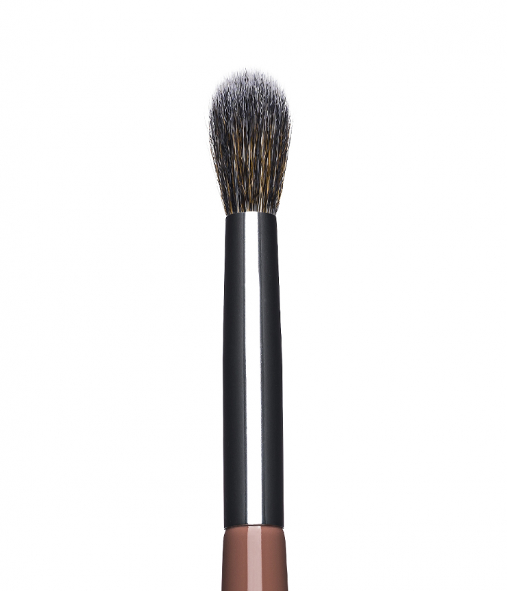 PRECISION CREASE BRUSH 06