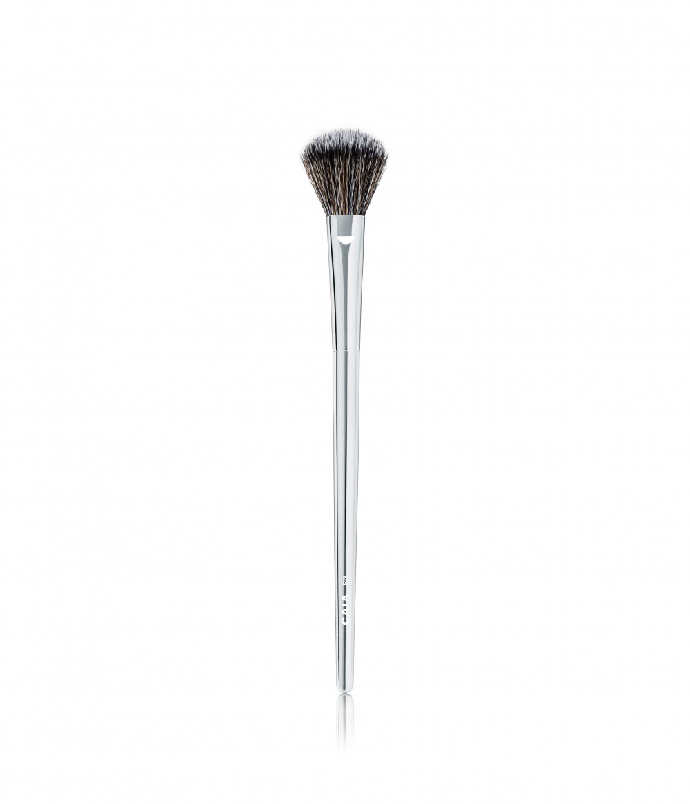 DETAILED HIGHLIGHTER BRUSH F23 i gruppen BØRSTER & TILBEHØR / BØRSTER / Makeup Børster hos CAIA Cosmetics (CAI546)