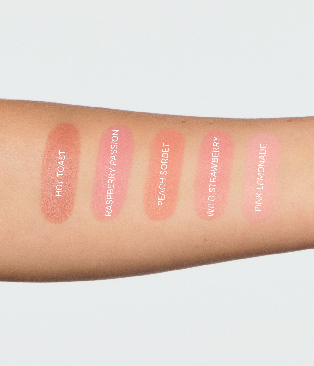 BLUSH ME  BLUSH ME
